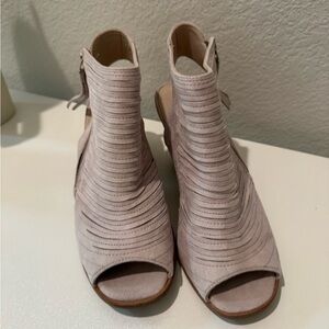 Elegant Women's Peep-Toe Ankle Boots